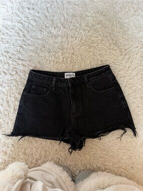 Princess Polly - mid rise denim shorts black washed